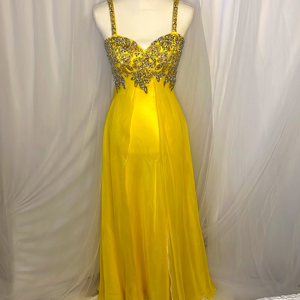 ⭐️FORMAL DRESS⭐️ | Size 5/6 | Yellow